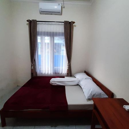999 Khs Homestay Gilimanuk Exteriör bild