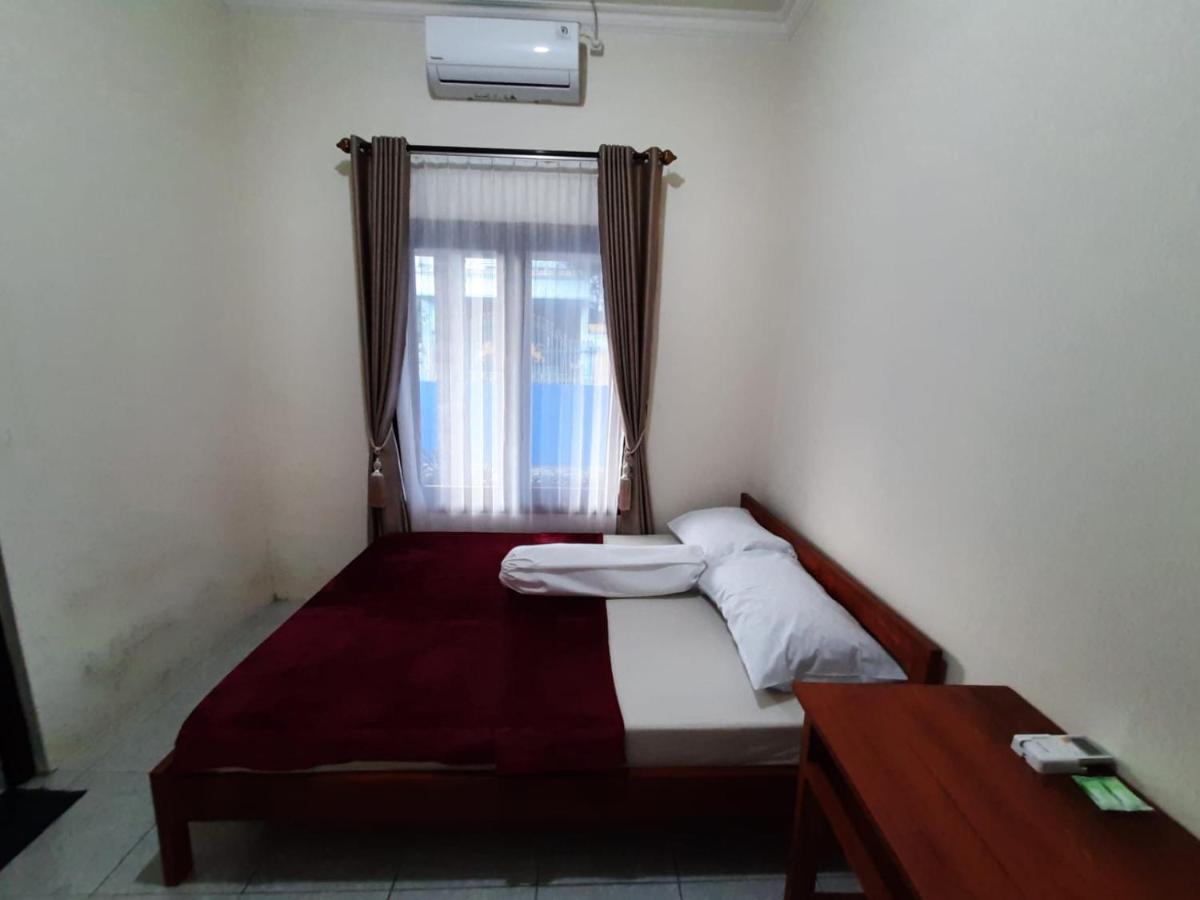 999 Khs Homestay Gilimanuk Exteriör bild
