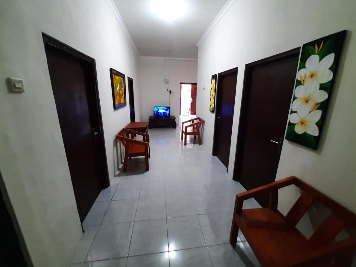 999 Khs Homestay Gilimanuk Exteriör bild