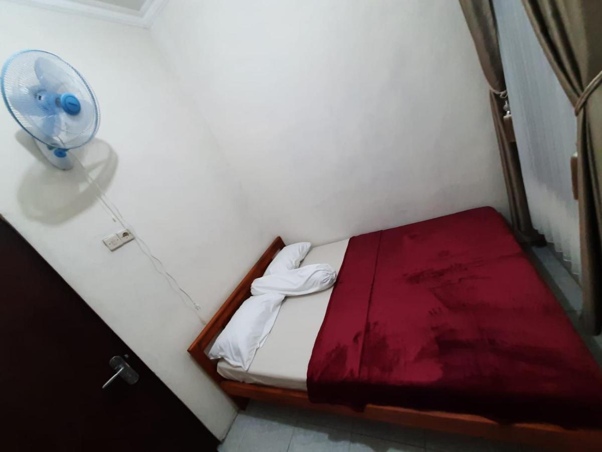 999 Khs Homestay Gilimanuk Exteriör bild